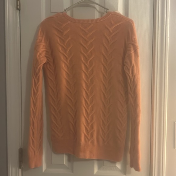 Orvis Women’s Cashmere Sweater - Picture 3 of 4